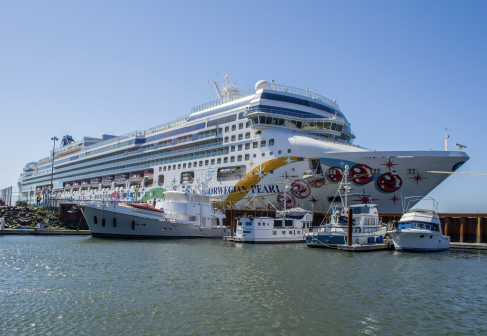 Cruise Ship